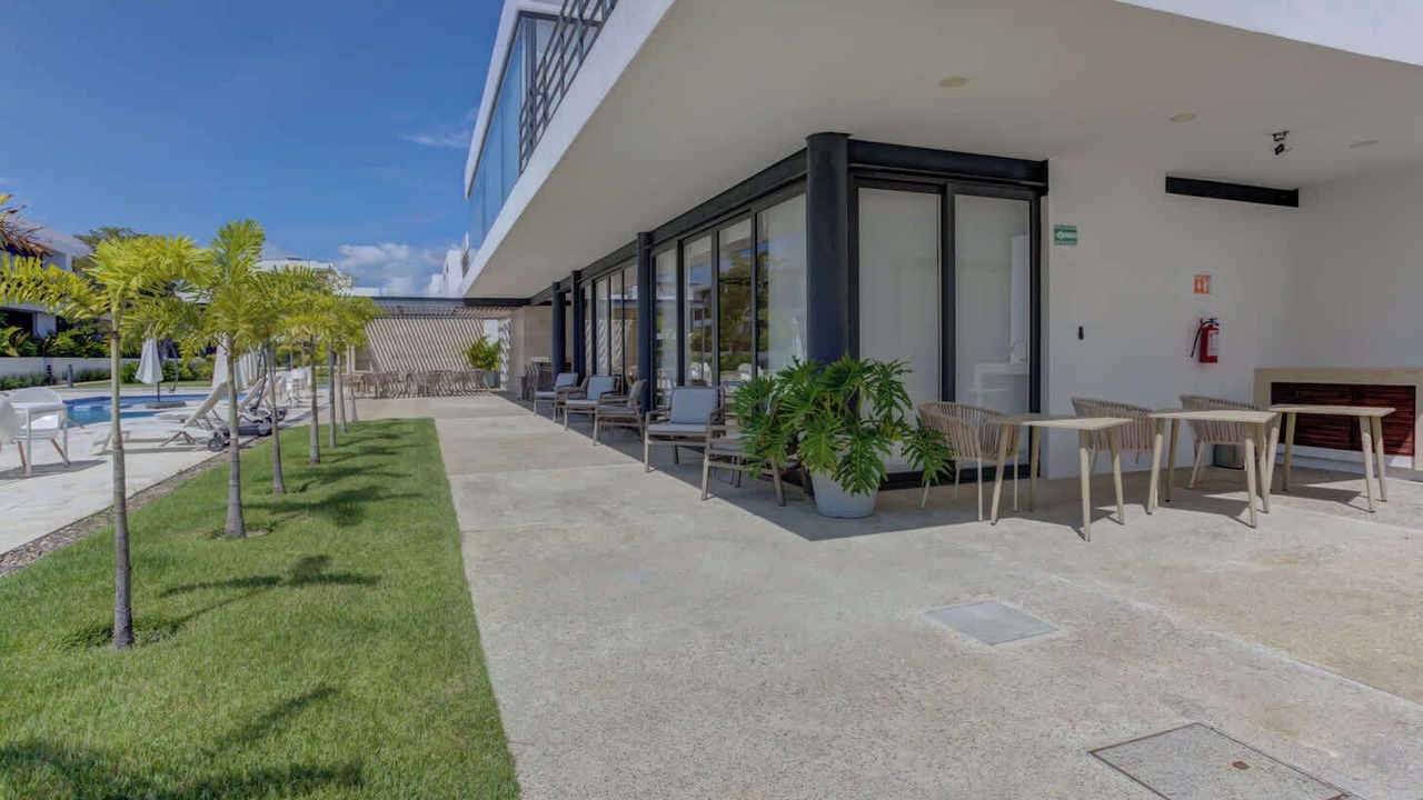 Photo of Outdoor in Flamingos