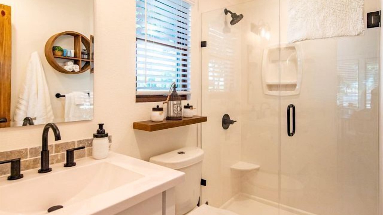 Photo of Bathroom in Elm Mott