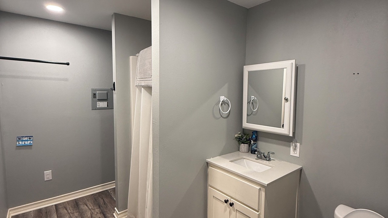 Photo of Bathroom in Zavalla