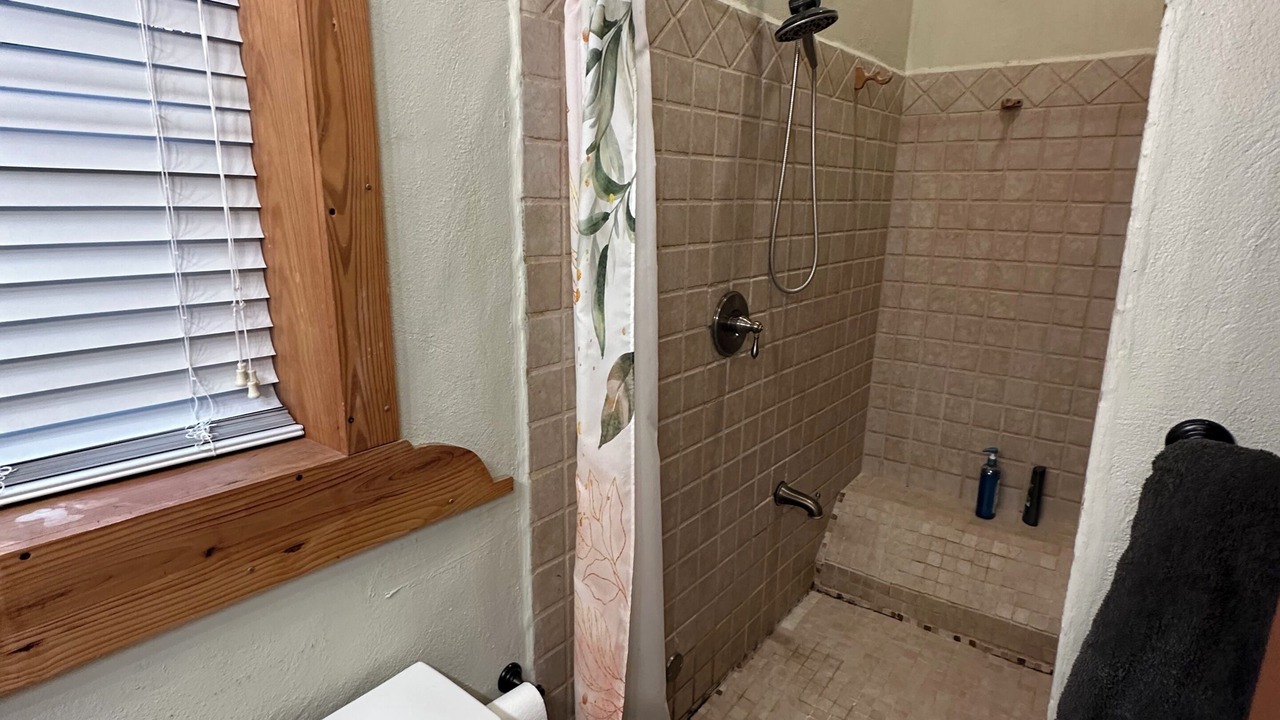 Photo of Bathroom in Brookeland
