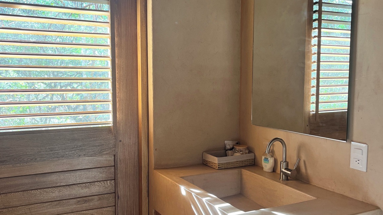 Photo of Bathroom in Saladita