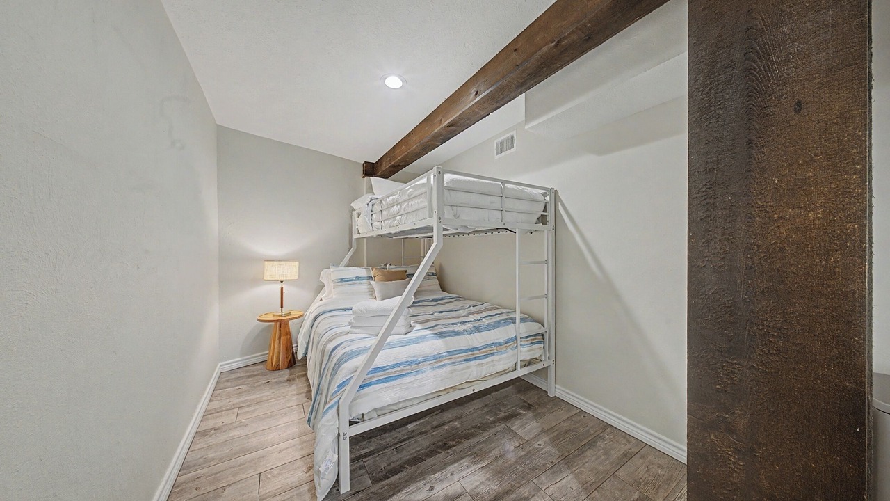 Photo of Bedroom in Brookeland