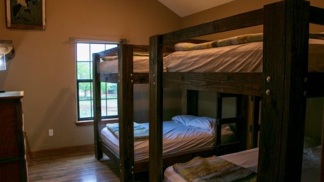 Photo of Bedroom in Leakey