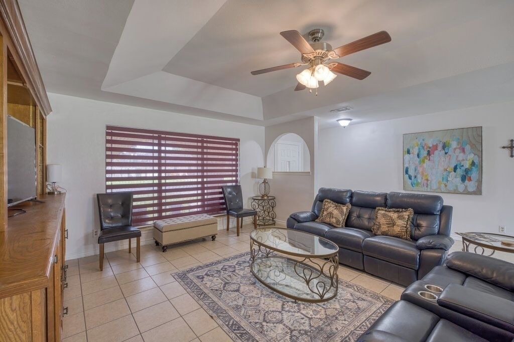 Photo of Livingroom in Pharr