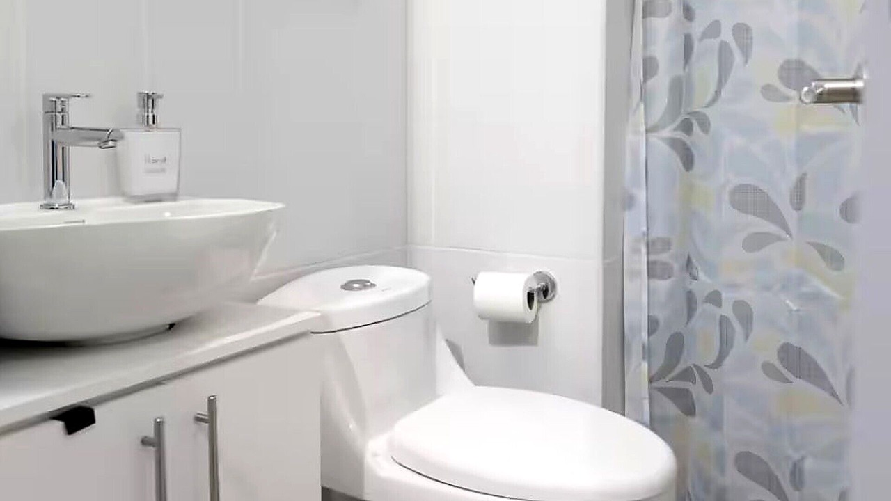 Photo of Bathroom in Guatemala City Historical District