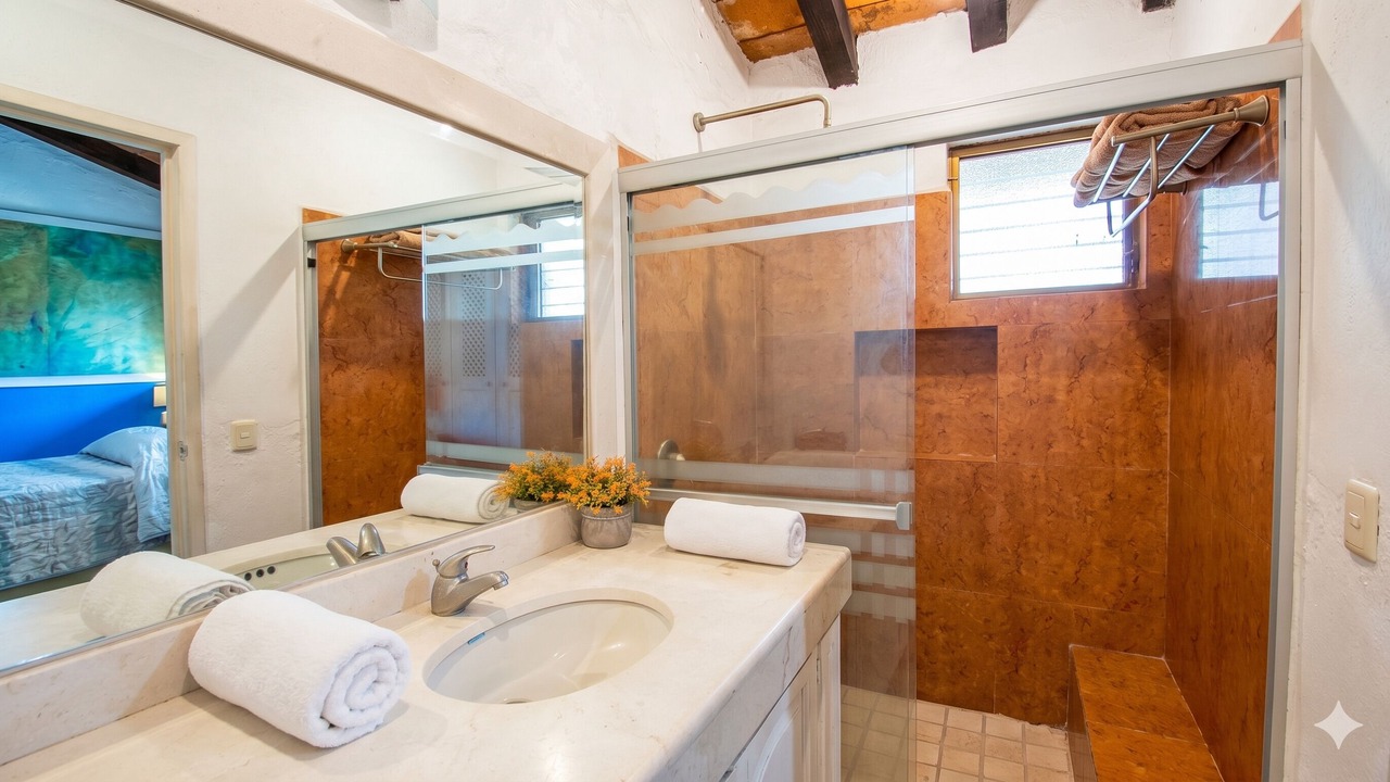 Photo of Bathroom in South Hotel Zone