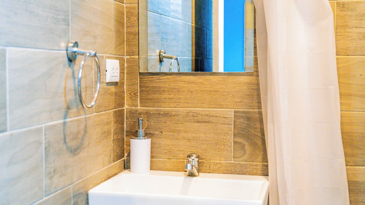 Photo of Bathroom in Guatemala City Historical District