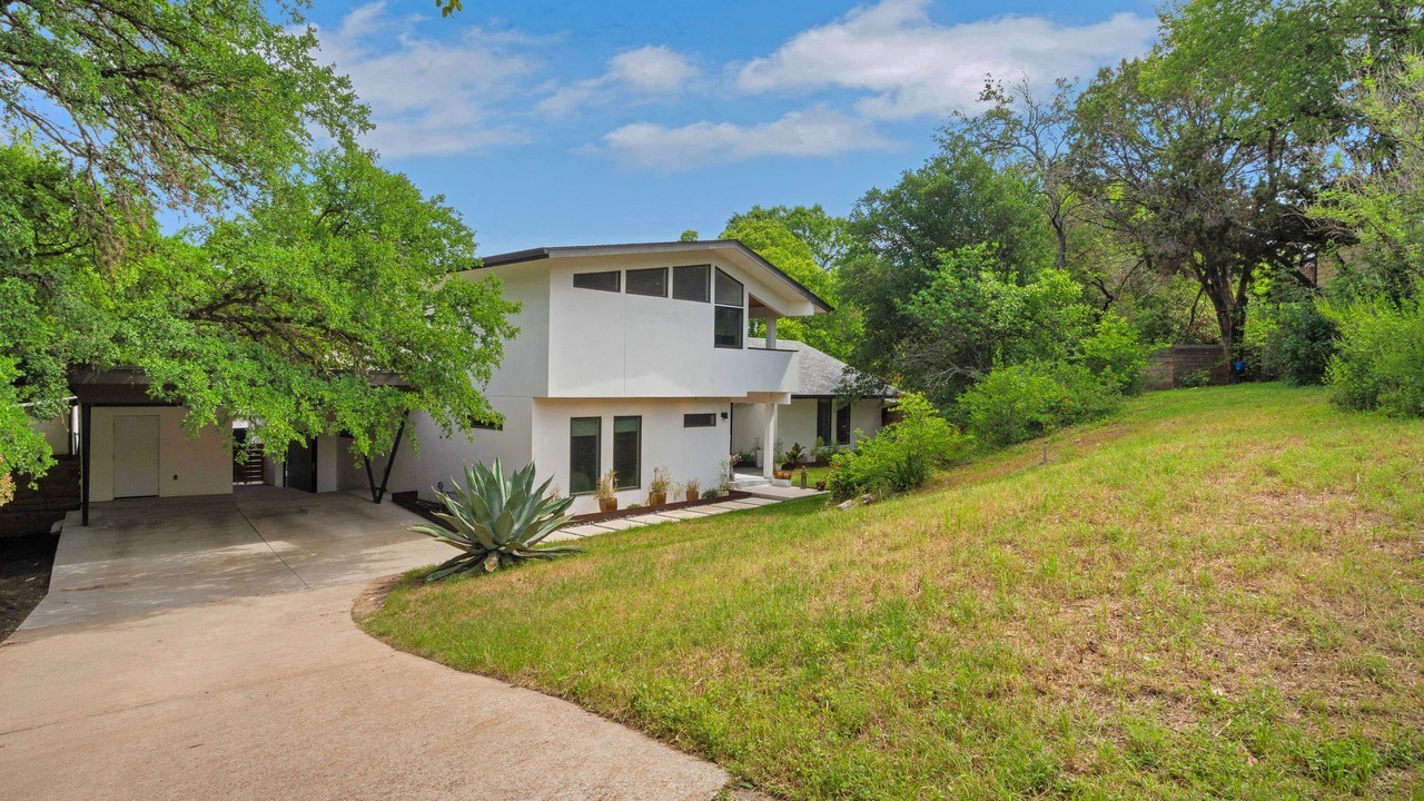 Photo of Outdoor in Barton Hills