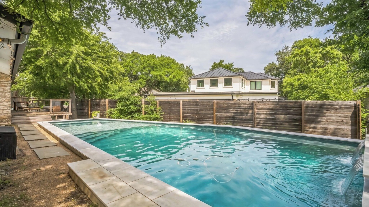 Photo of Outdoor in Barton Hills