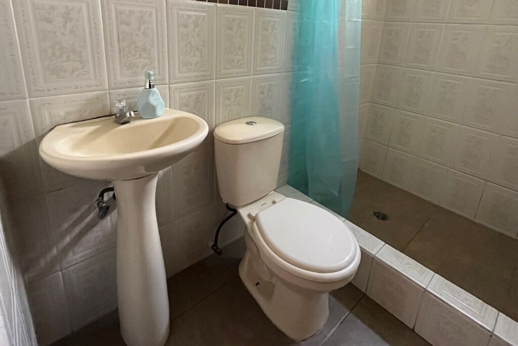 Photo of Bathroom in Quetzaltenango