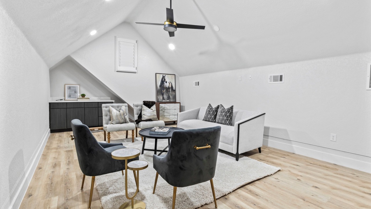Photo of Livingroom in Midland