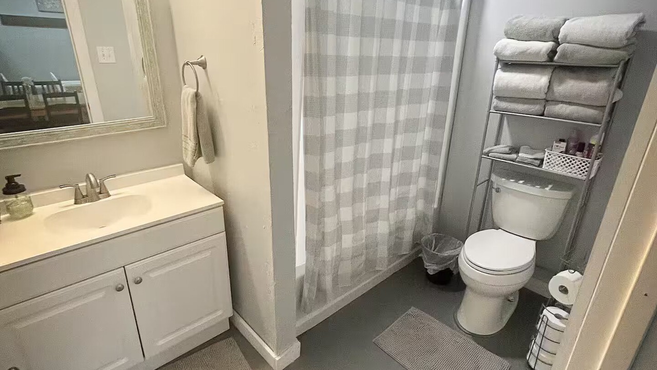 Photo of Bathroom in Ingram