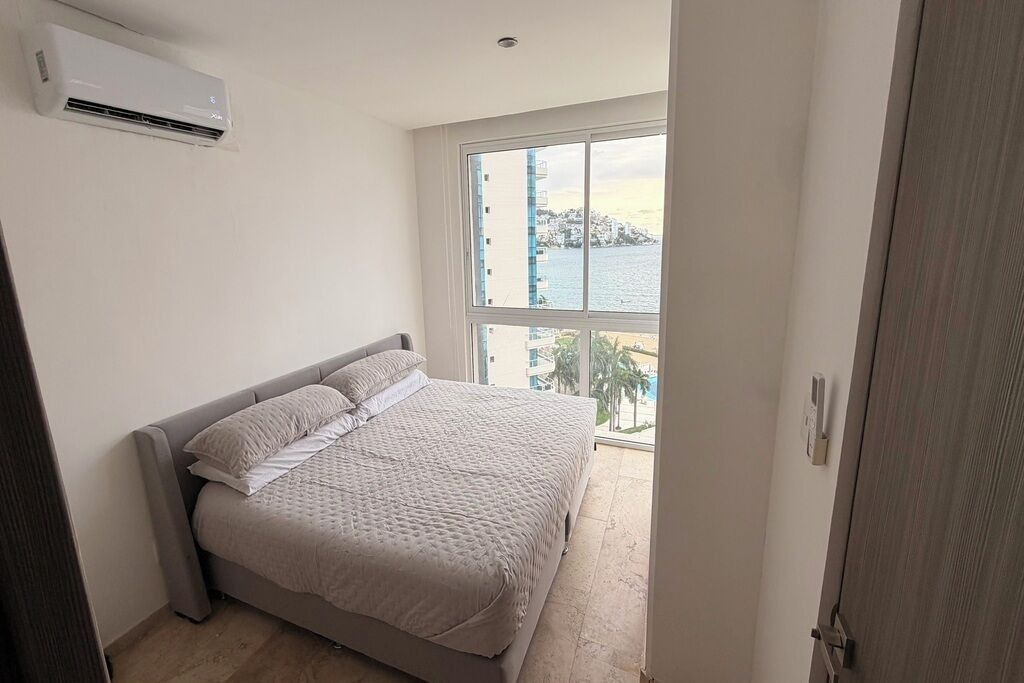 Photo of Bedroom in Costera Acapulco