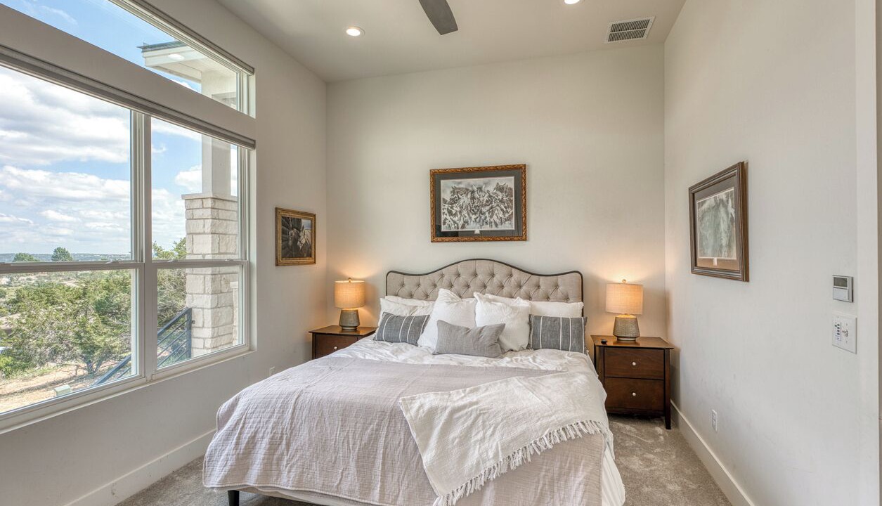 Photo of Bedroom in Highland Lake Estates
