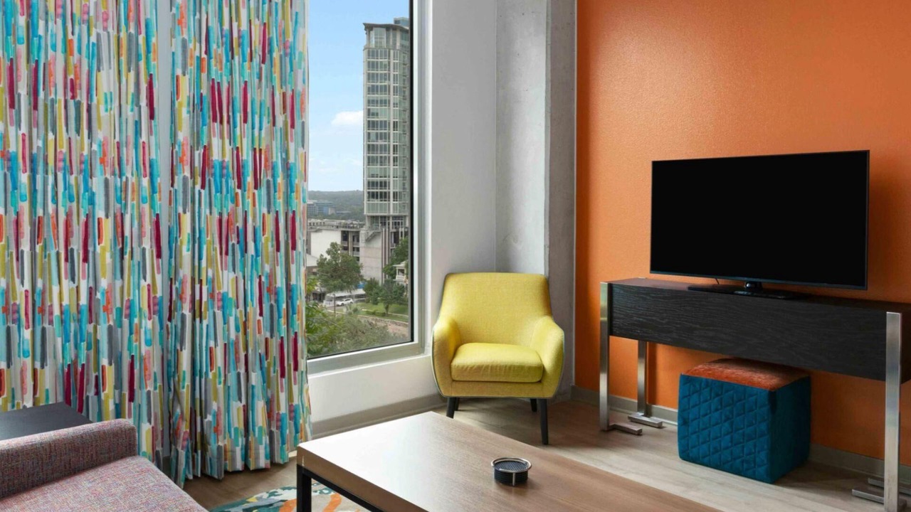 Photo of Livingroom in Civic District