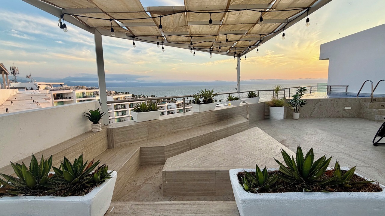 Photo of Patio Balcony in Flamingos