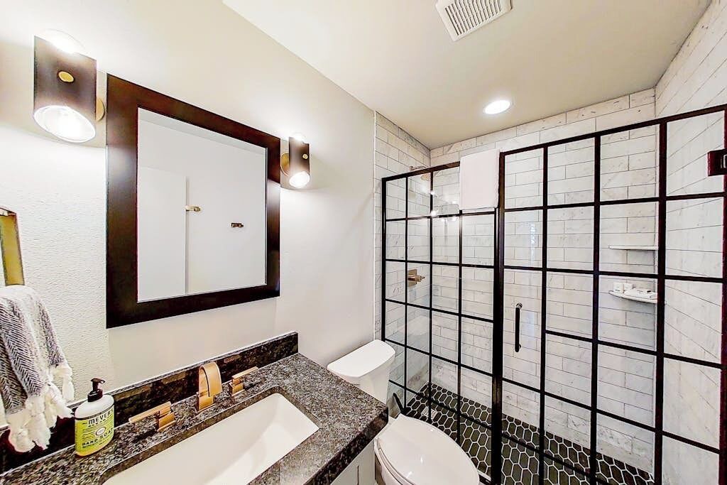 Photo of Bathroom in Horseshoe Bay