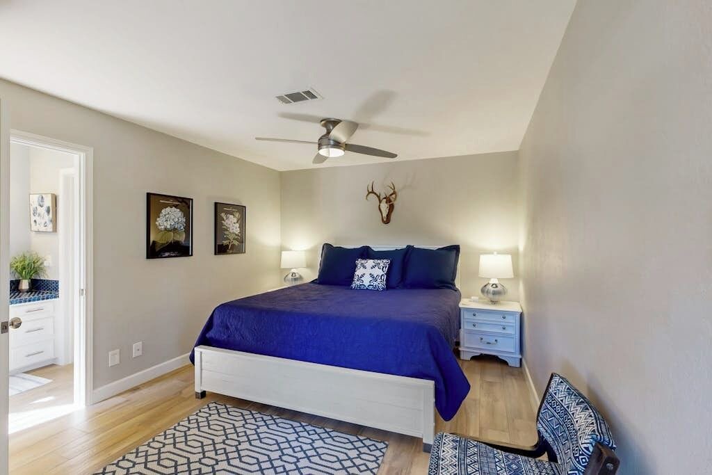 Photo of Bedroom in Horseshoe Bay