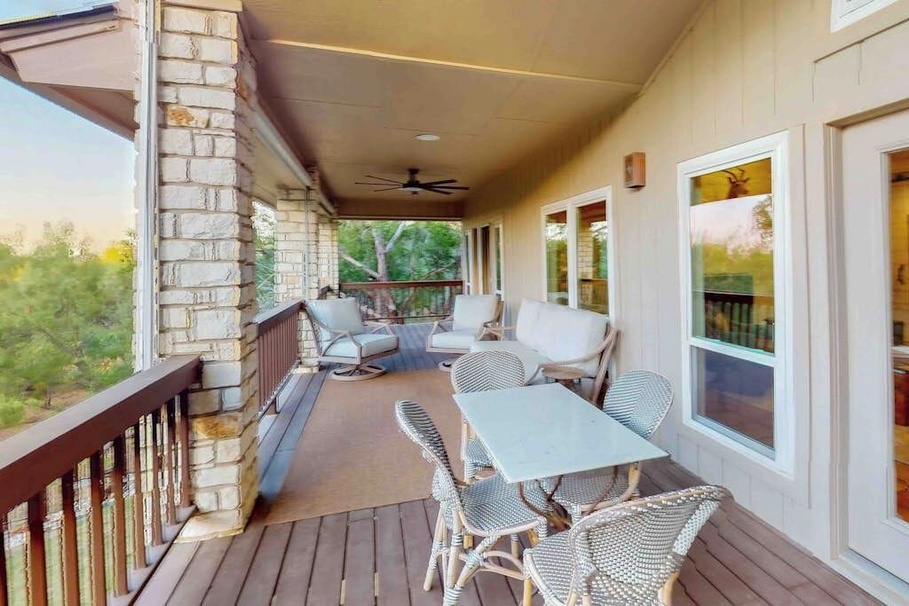 Photo of Outdoor in Horseshoe Bay West