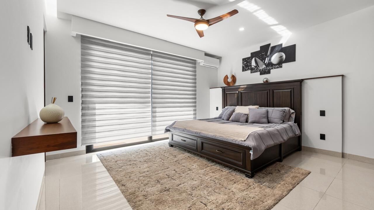 Photo of Bedroom in Flamingos
