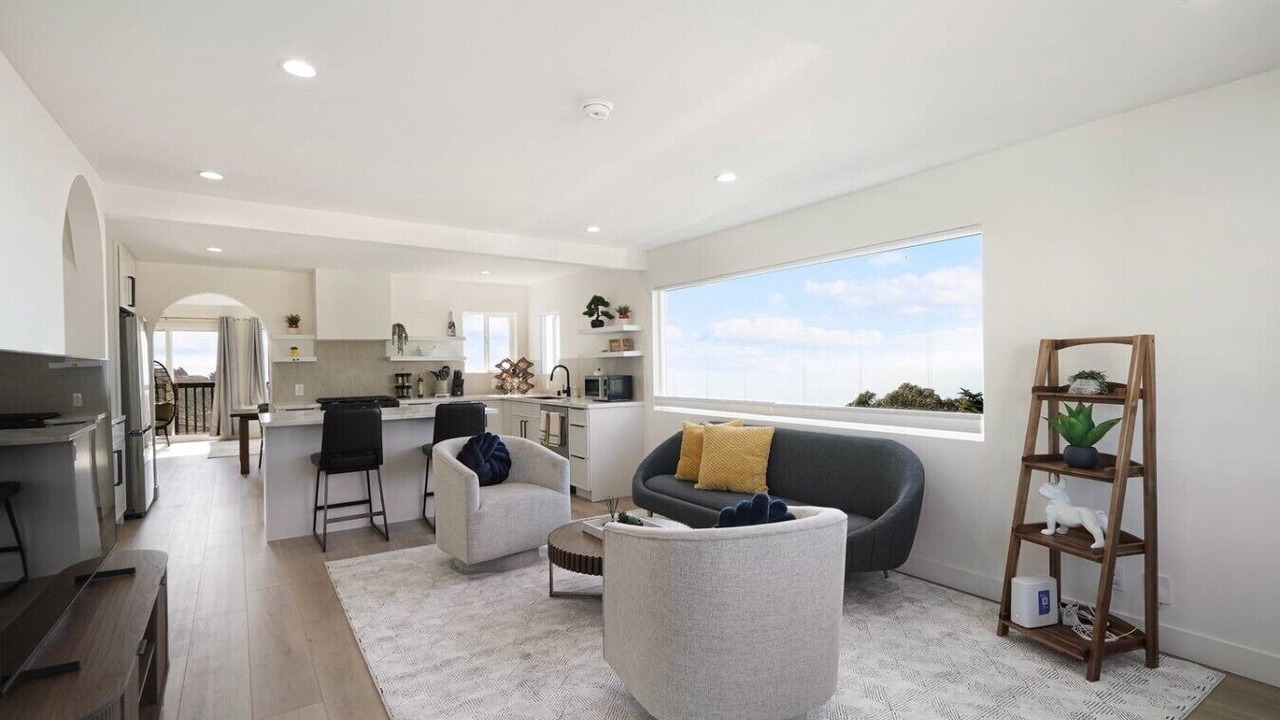 Photo of Livingroom in Pacifica