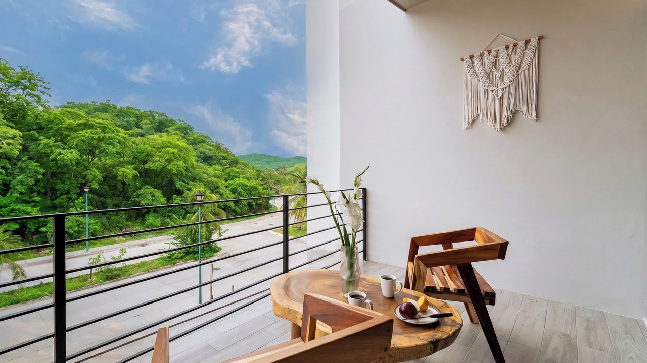 Photo of Outdoor in L