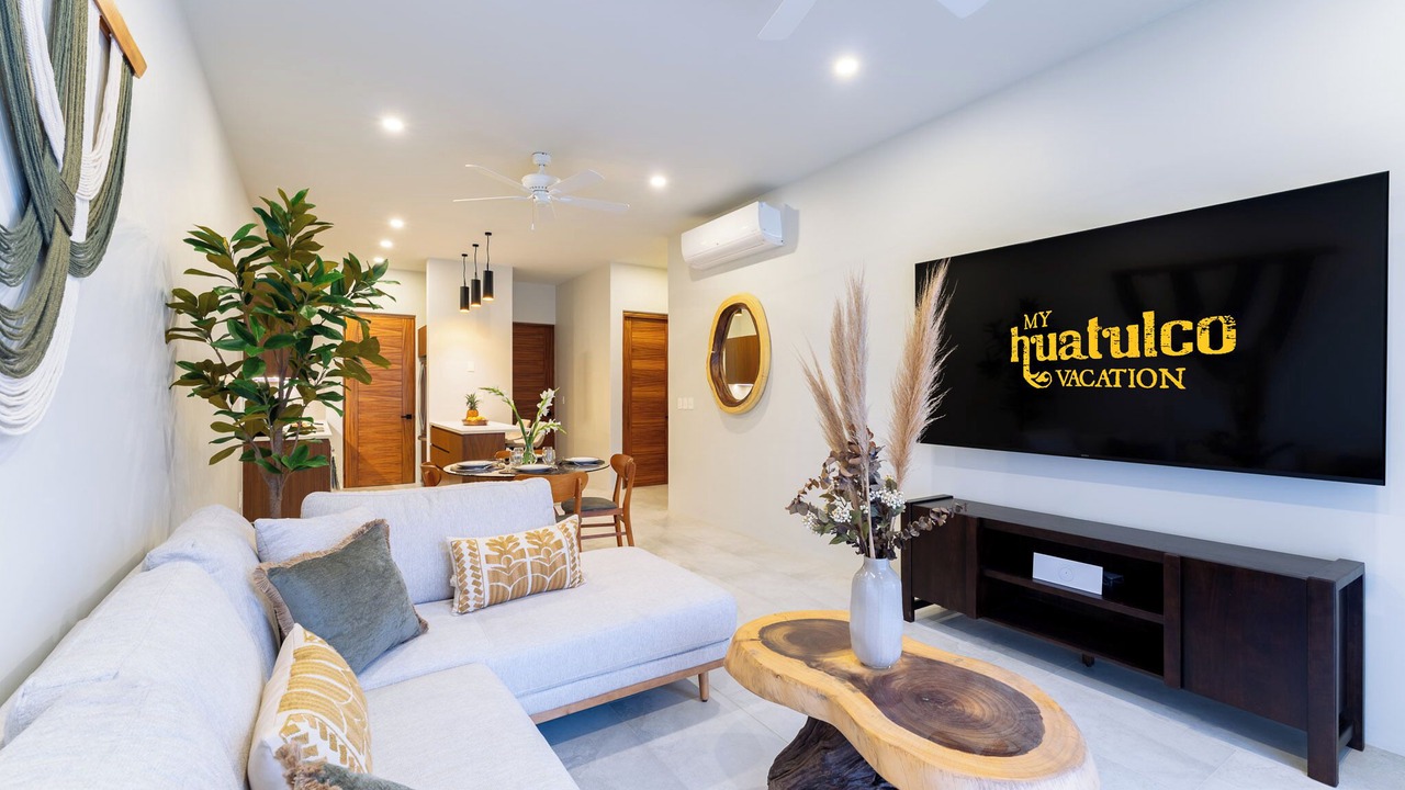 Photo of Livingroom in L