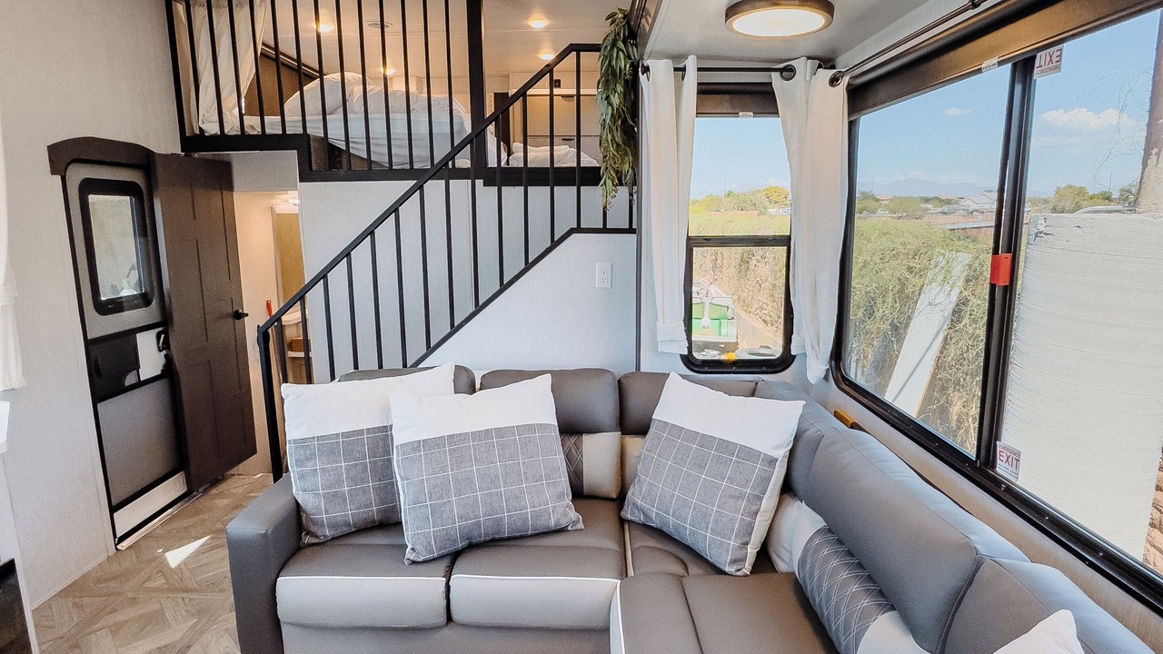 Photo of Livingroom in Cholla Bay