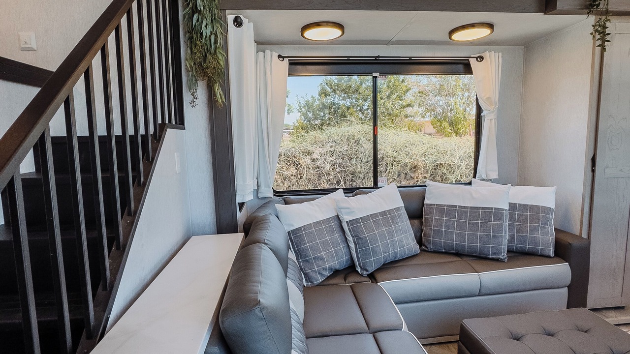 Photo of Livingroom in Cholla Bay