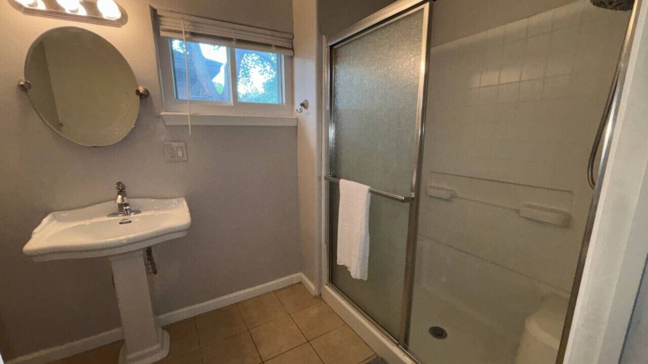 Photo of Bathroom in North Shore