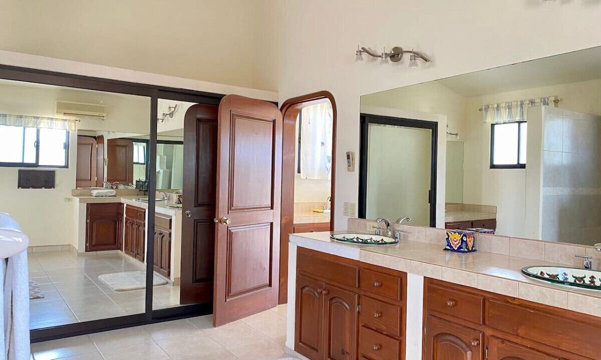 Photo of Bathroom in Buenavista