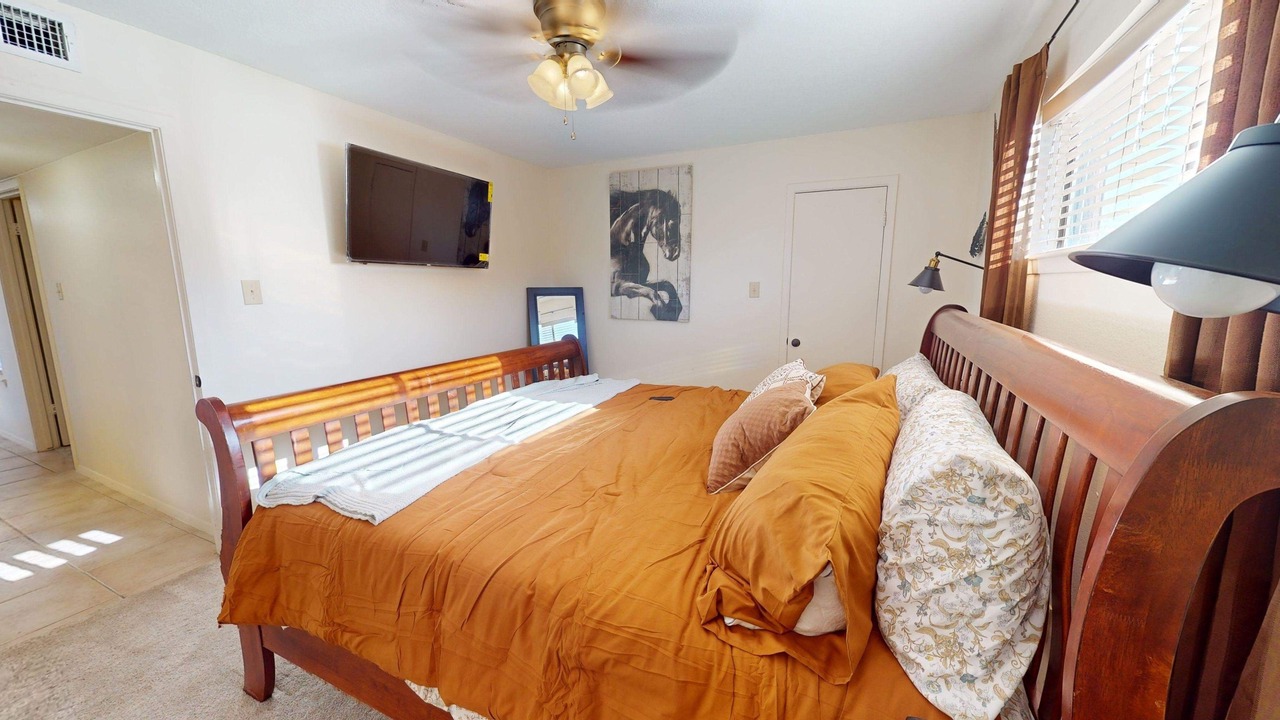 Photo of Bedroom in Midland