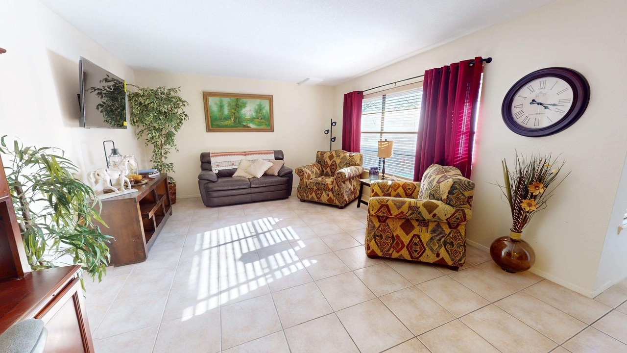 Photo of Livingroom in Midland