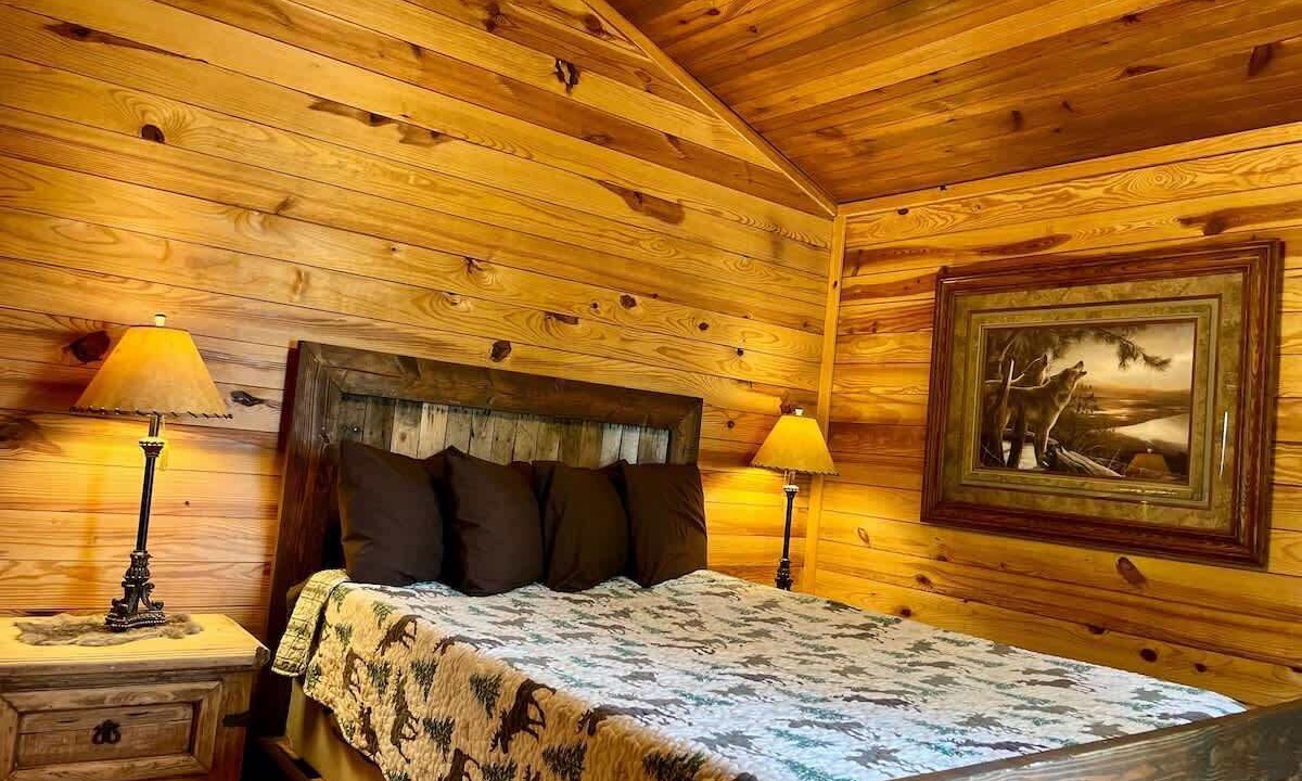Photo of Bedroom in Ruidoso