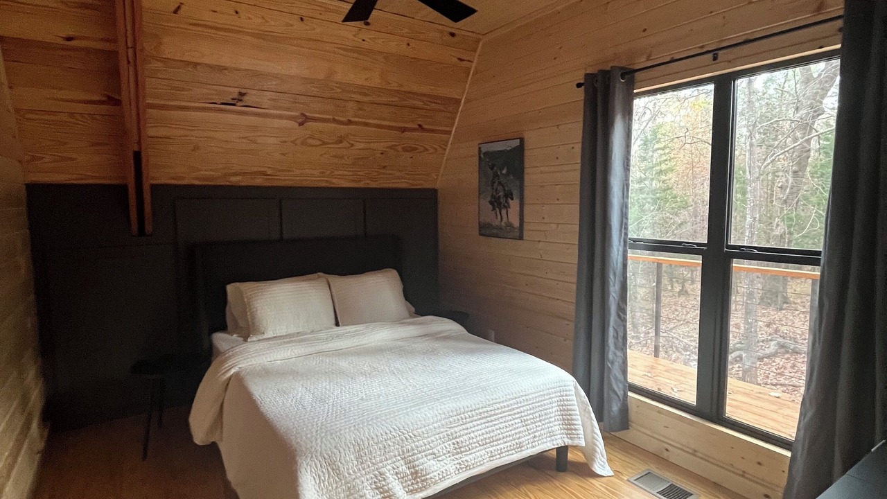 Photo of Bedroom in Dogwood