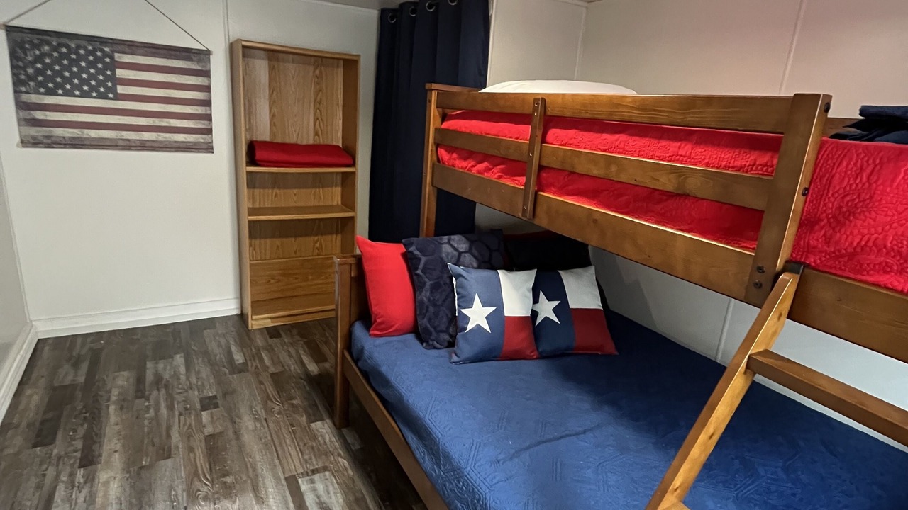 Photo of Bedroom in Brookeland