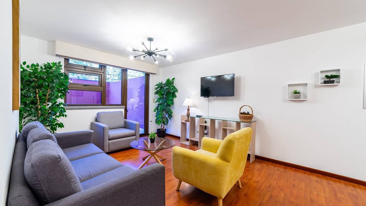 Photo of Livingroom in Zona 14