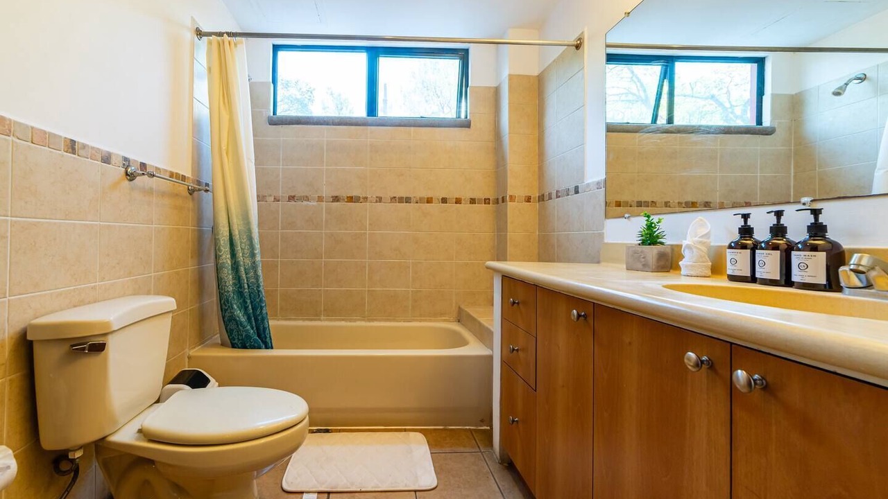Photo of Bathroom in Zona 14