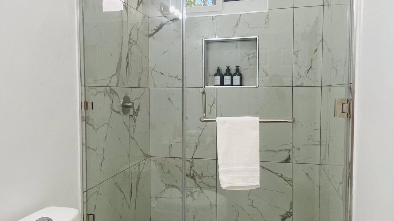 Photo of Bathroom in Flores