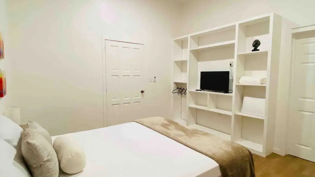 Photo of Bedroom in Flores