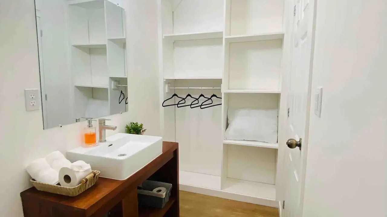 Photo of Bathroom in Flores