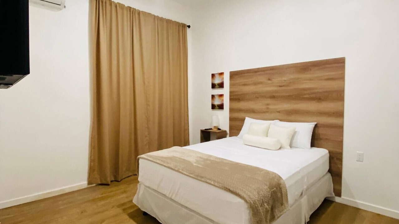 Photo of Bedroom in Flores