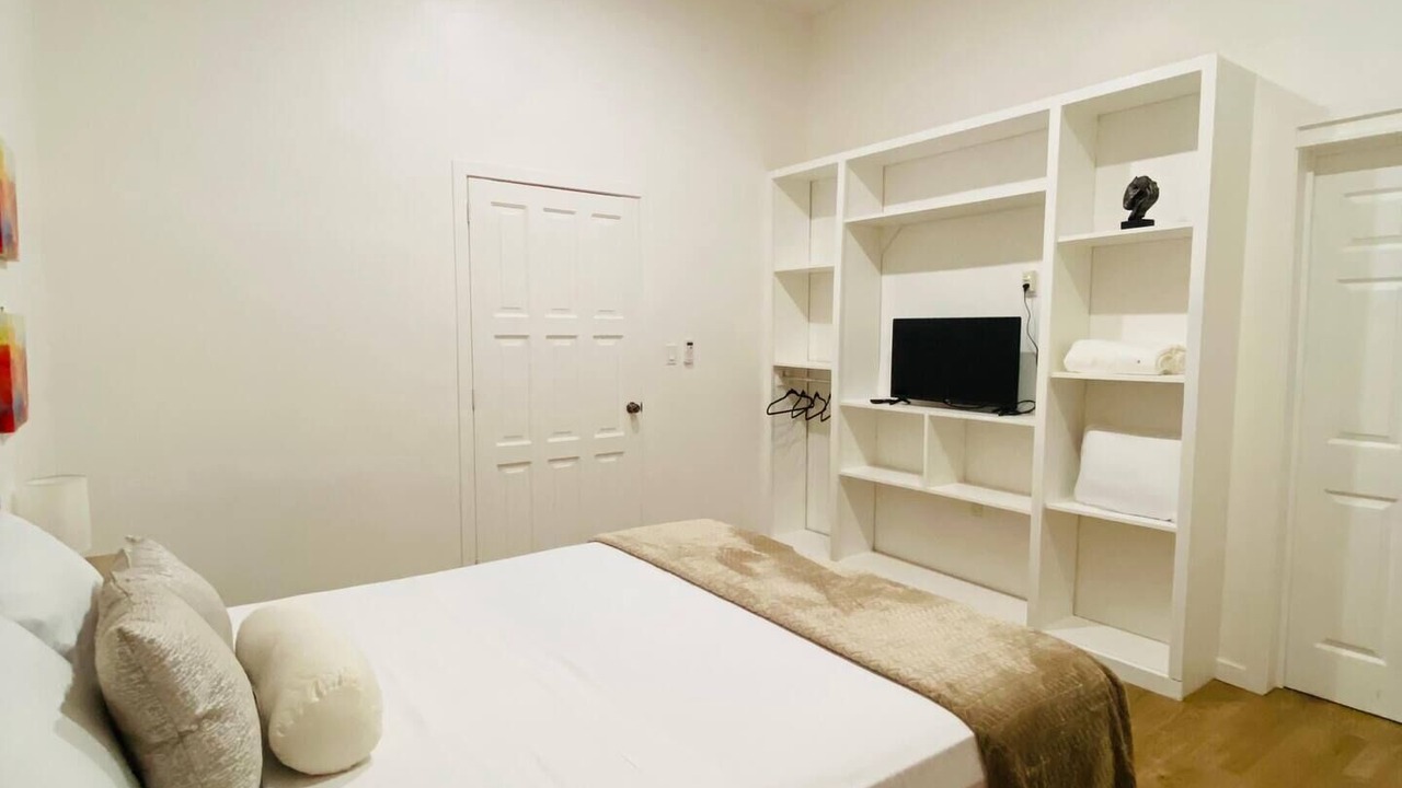 Photo of Bedroom in Flores