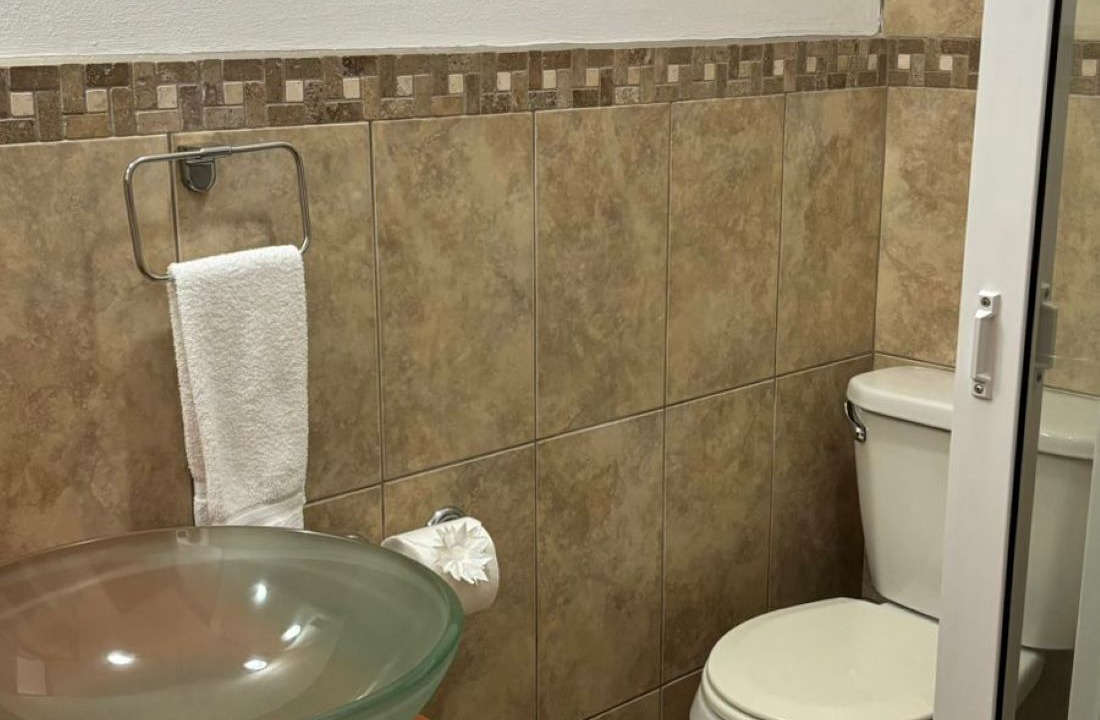 Photo of Bathroom in Zona 10