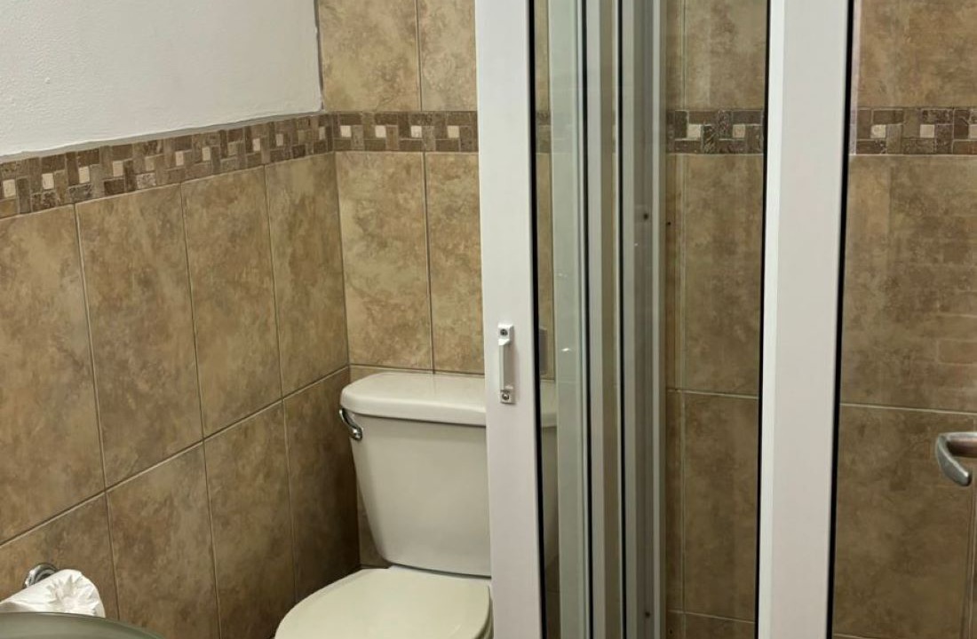 Photo of Bathroom in Zona 10
