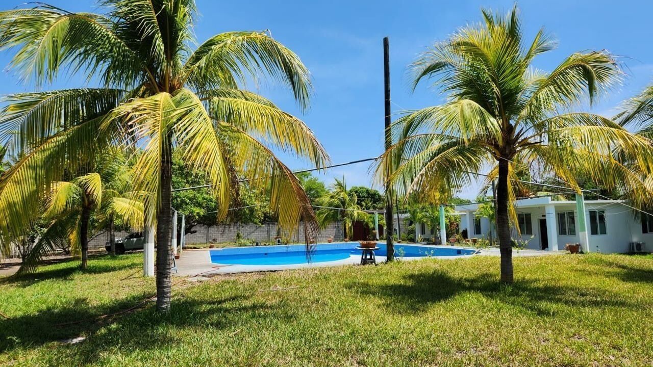 Photo of Outdoor in El Hawaii
