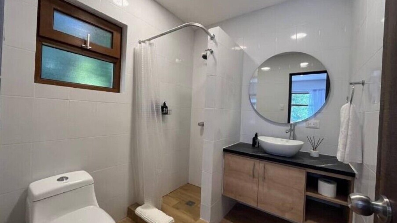 Photo of Bathroom in Zona 10