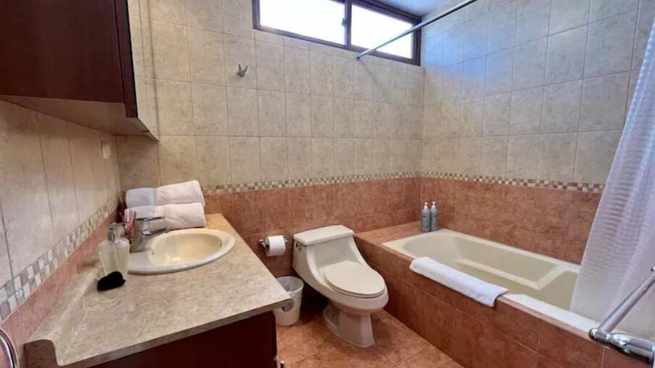 Photo of Bathroom in Zona 15