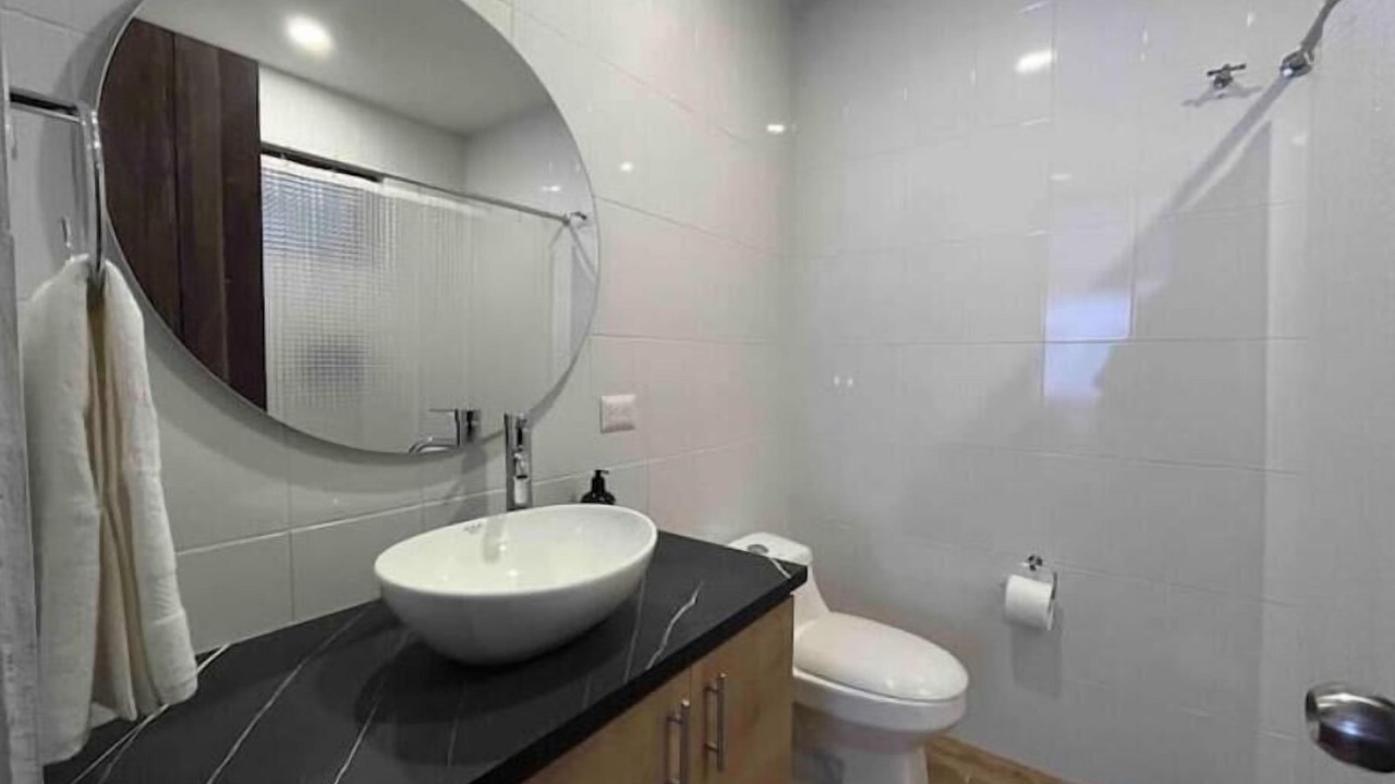 Photo of Bathroom in Zona 10