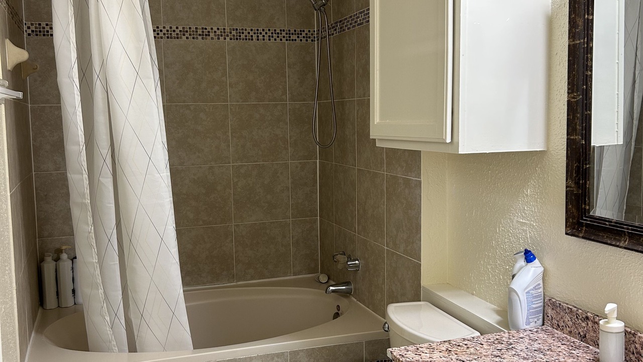 Photo of Bathroom in Clodine
